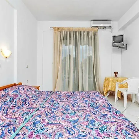 Loutra Village